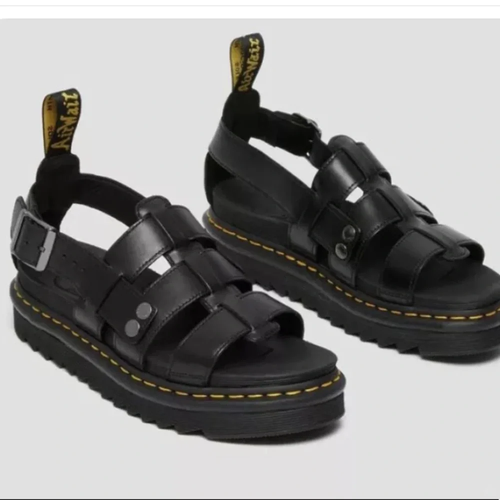 New Dr Martens Terry Sandal 12 or 13 black sandals